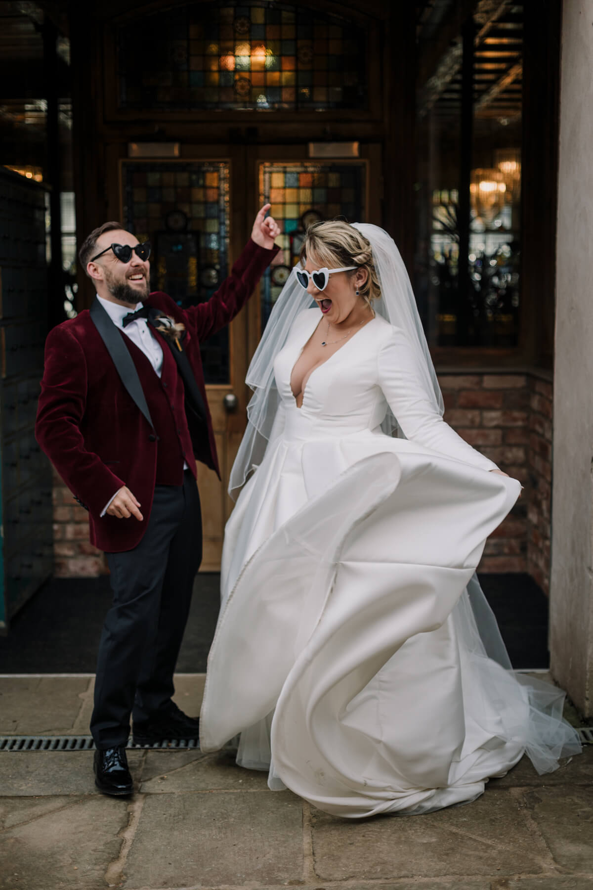 HOLMES MILL WEDDING PHOTOGRAPHY